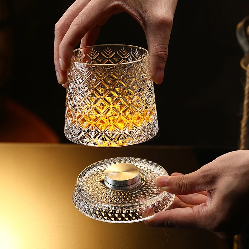Rotating Whisky Glasses with G - Whiskey Stone Set avis et prix